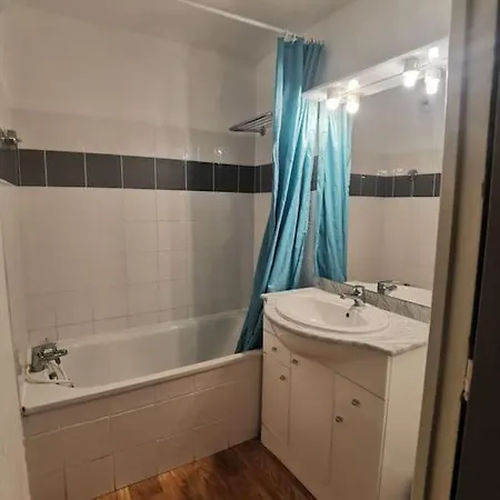 6 Pers Avec Piscine *