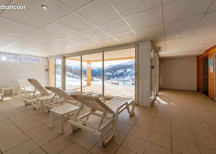 Apartment 6 Pers Avec Piscine Allos